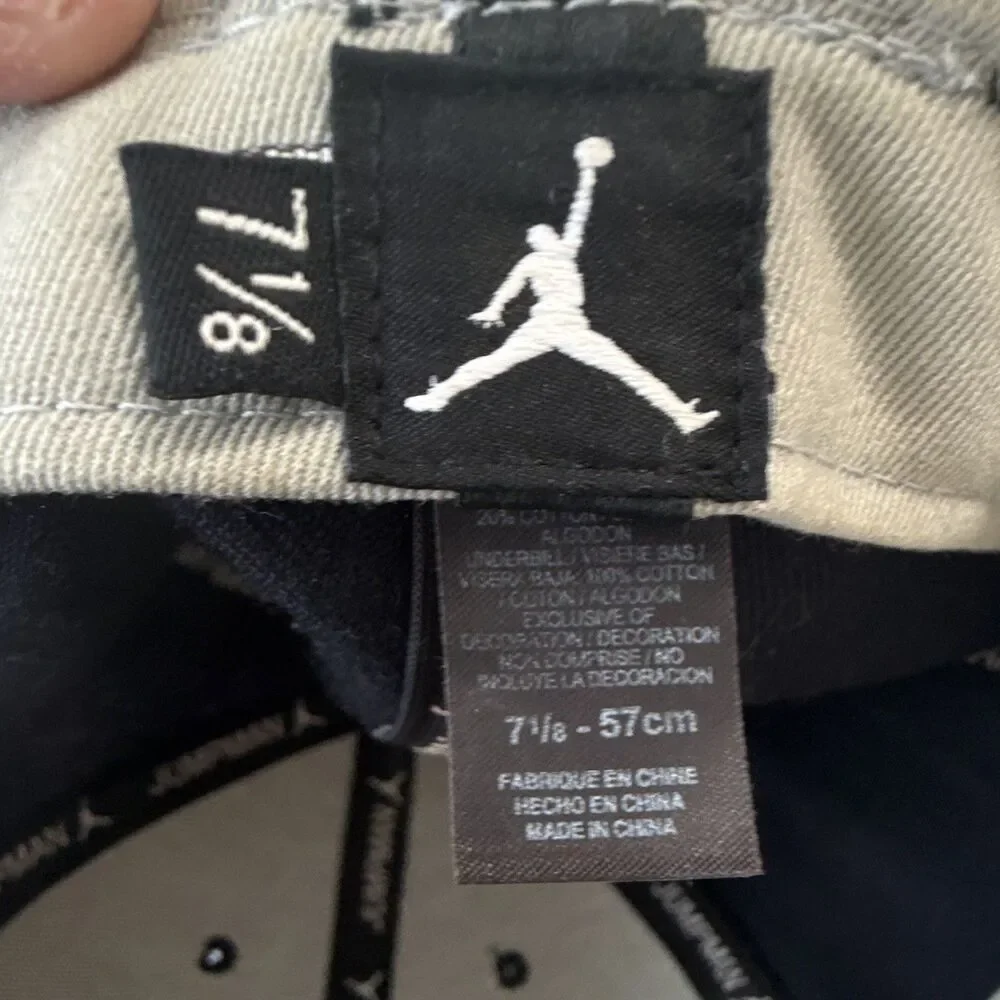 Jordan Jumpman Black/Gold Fitted Baseball Cap Hat Solid Men's Size 7 1/8